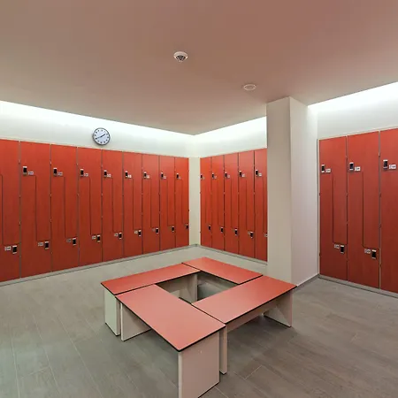 Ramada By Wyndham Parc Hotel 4*
