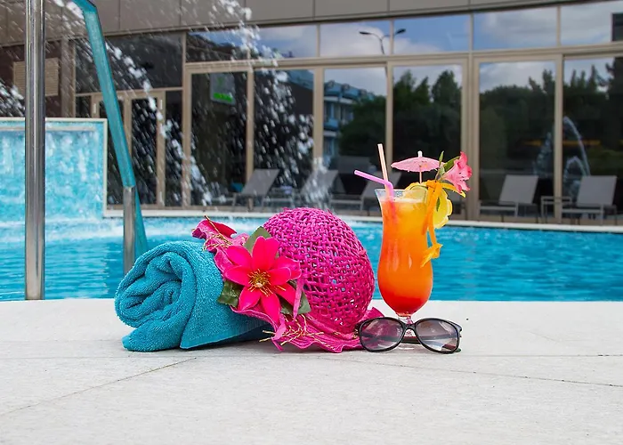 Ramada By Wyndham Parc 4*