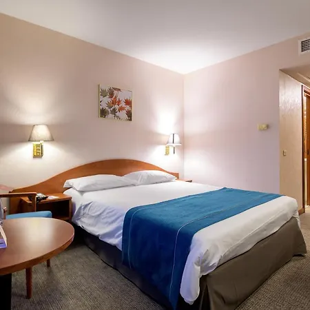 Hotel Ramada By Wyndham Parc
