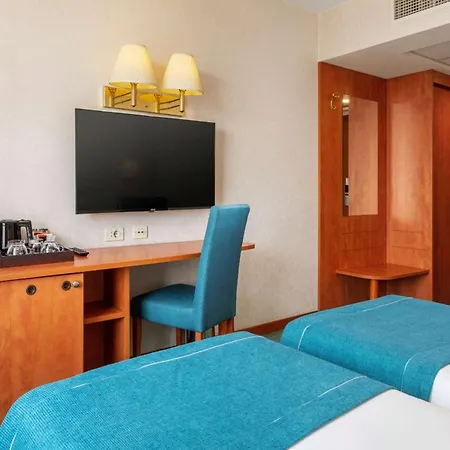 Ramada By Wyndham Parc Hotel