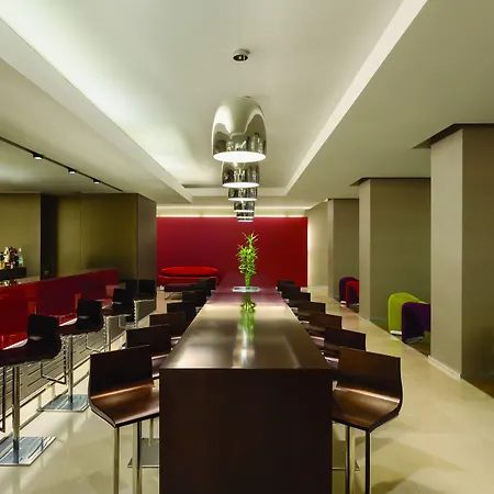 Ramada By Wyndham Parc Otel Bükreş