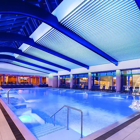 Hotel Ramada By Wyndham Parc