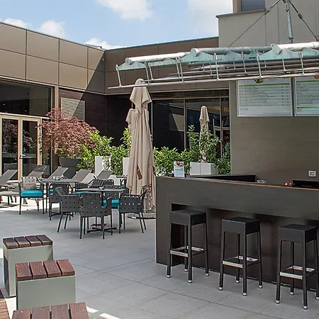 Ramada By Wyndham Parc Hotel 4*