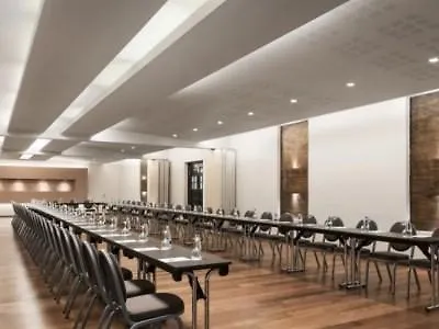 Ramada By Wyndham Parc 호텔 4*