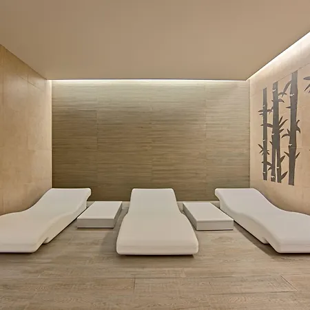 Ramada By Wyndham Parc
