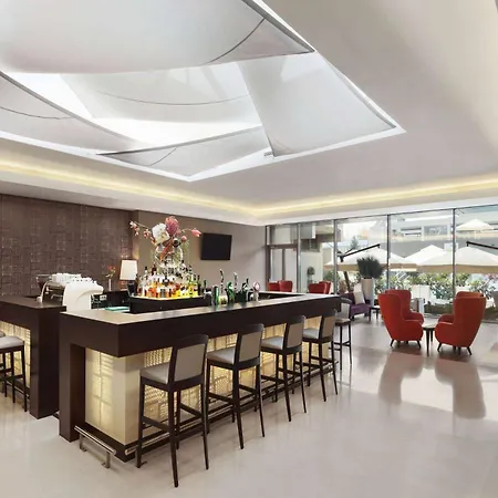 Hotel Ramada By Wyndham Parc