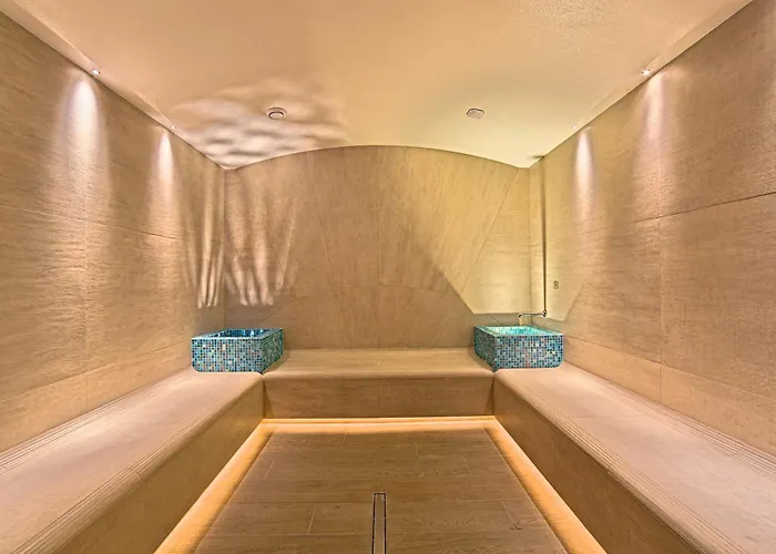 Ramada By Wyndham Parc 4* Bucarest