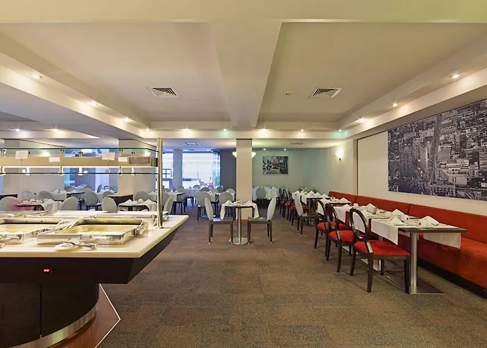 Ramada By Wyndham Parc