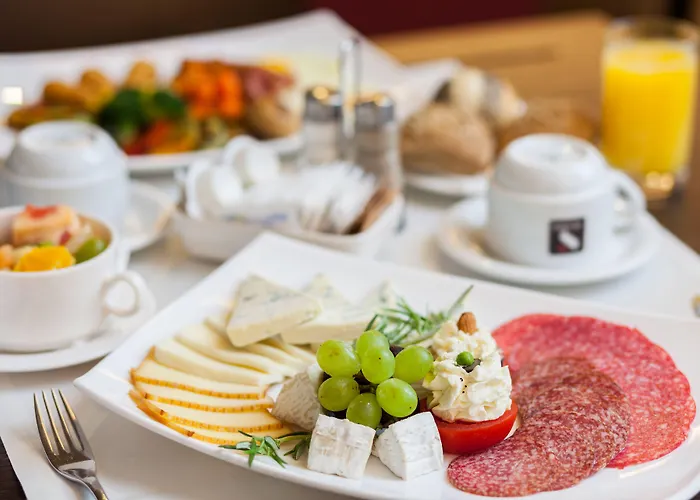 Ramada By Wyndham Parc