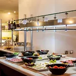 Ramada By Wyndham Parc Готель 4*