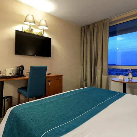 Hotel Ramada By Wyndham Parc Bukarest