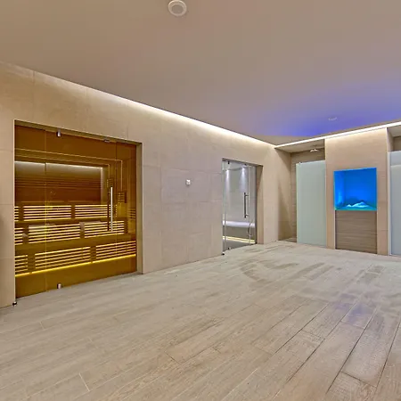 Hotel Ramada By Wyndham Parc Bukurešť