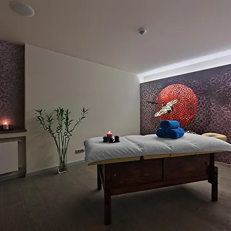 Готель Ramada By Wyndham Parc Бухарест