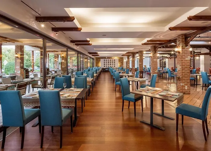 Ramada By Wyndham Parc