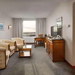 מלון Ramada By Wyndham Parc בוקרשט