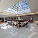 Ramada By Wyndham Parc 4*